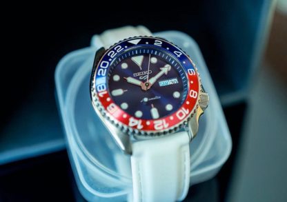SEIKO "Fresh-Blue'n'White" SKX007 Nachfolger | 5 SPORTS SRPD – Bild 5